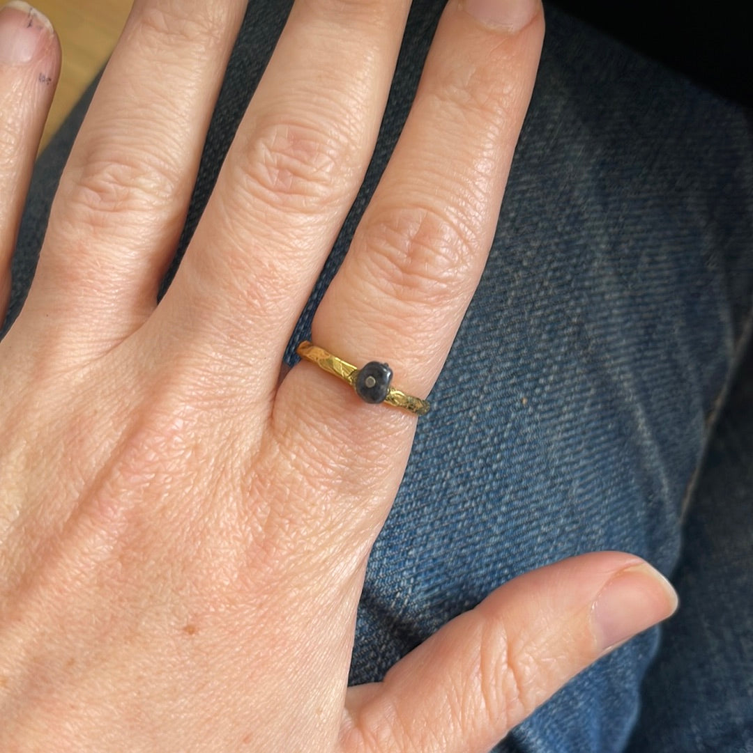 September Birthstone Ring - Sapphire