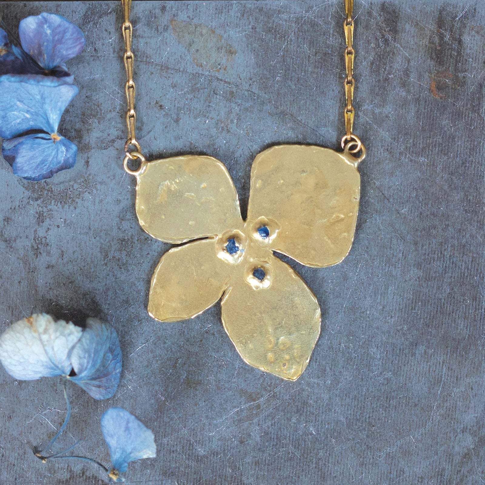 Big Bloom Solo Pendant