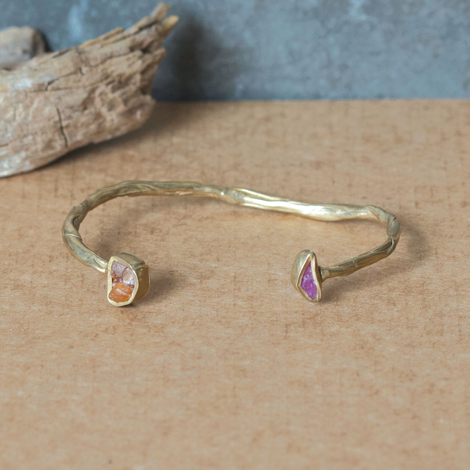 Ledge Cuff
