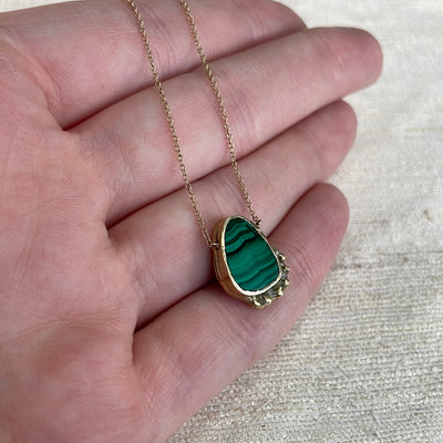 14KY Gold Pendant with Malachite & Diamond