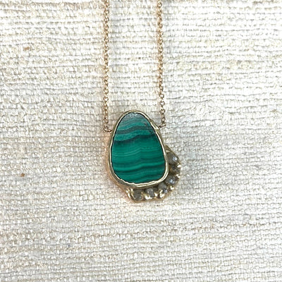 14KY Gold Pendant with Malachite & Diamond