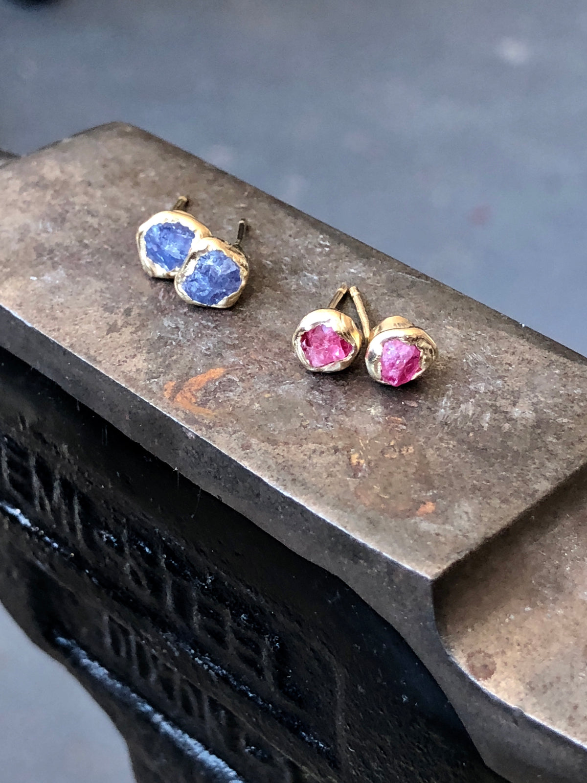 Bud Studs - Pink Spinel