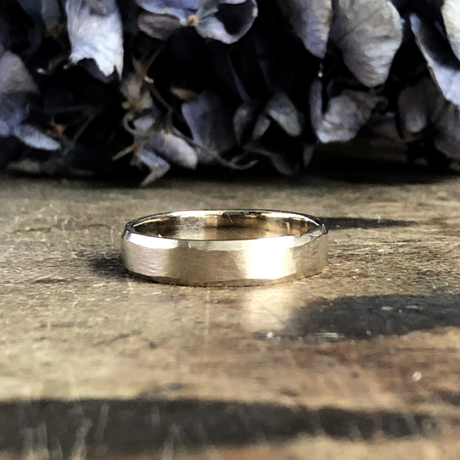 Men's Classic Wedding Ring