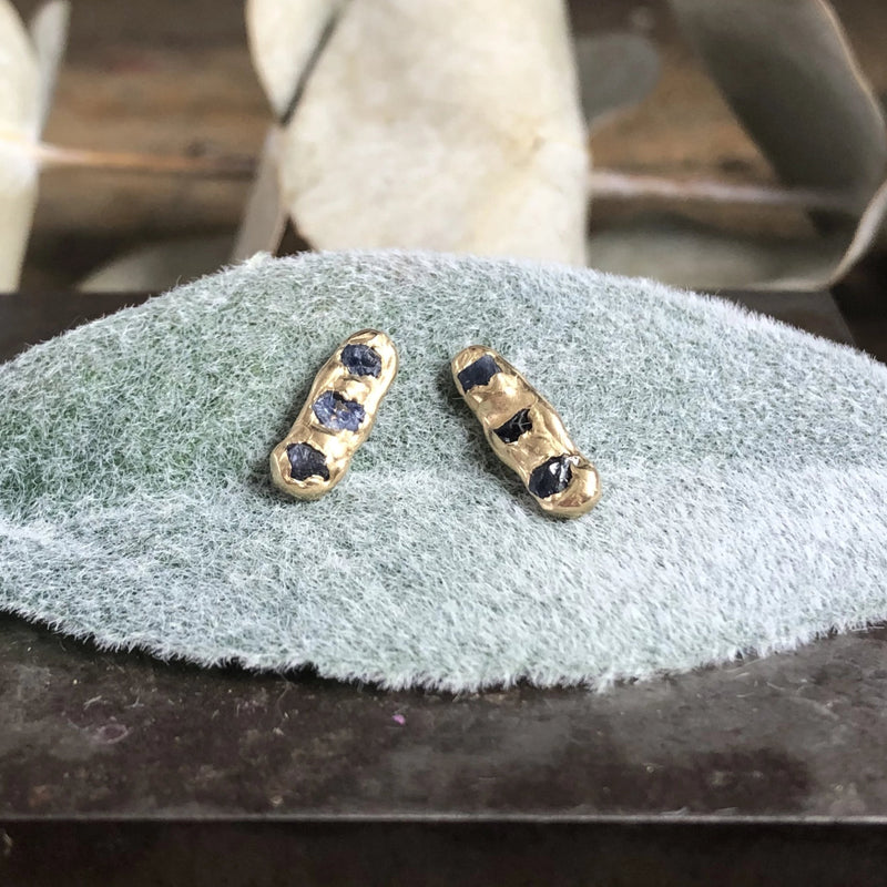 Mini Cobblestone Studs - Blue Sapphire