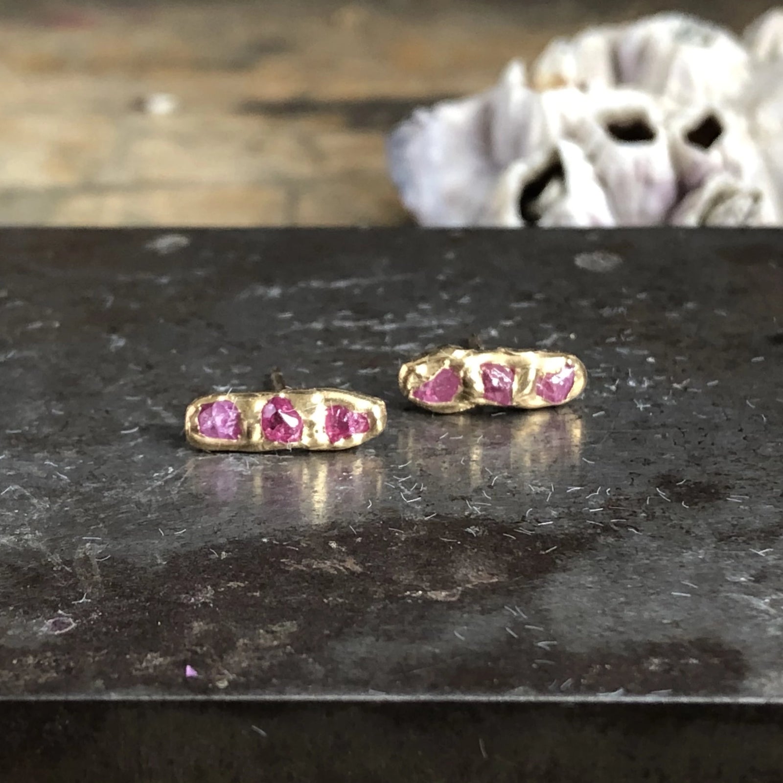 Mini Cobblestone Studs - Pink Sapphire